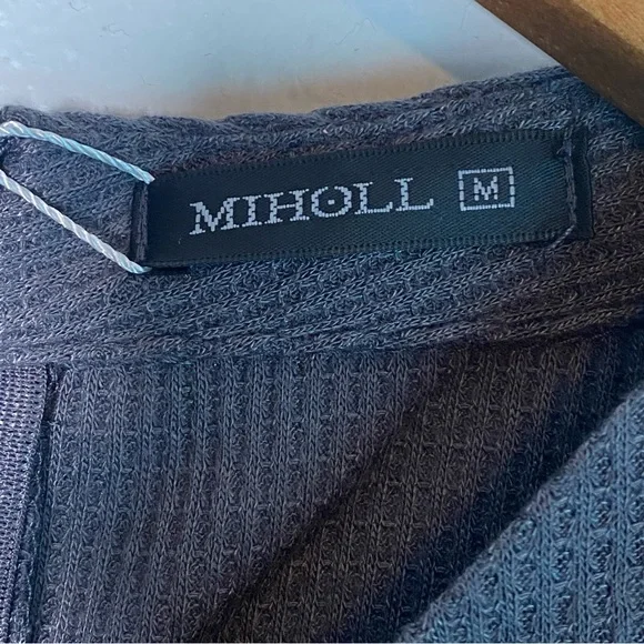 Miholl Grey Laced Sleeves Thermal Print Blouse Size Medium - Picture 7 of 7